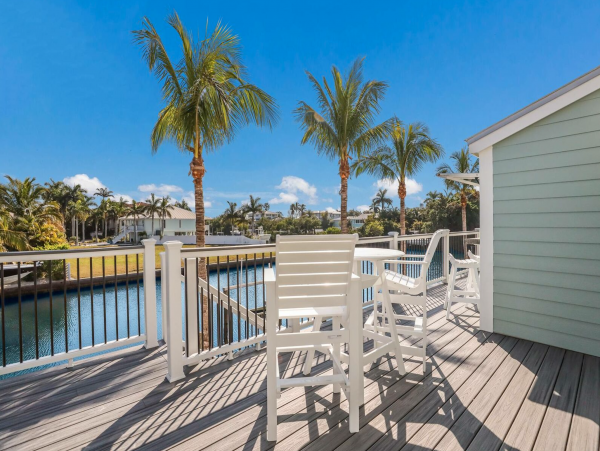 Six Bedroom Home on the Canal in Anna Maria